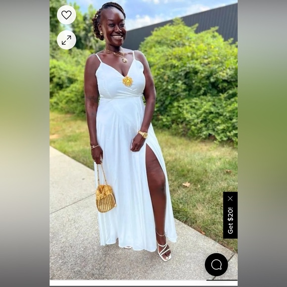 NWT white Lulus gown - Picture 4 of 6